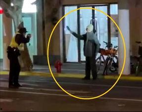 民警吃瓜群众不满意,群众满意度成焦点